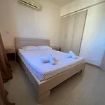 度假居 Kapparis Town House *