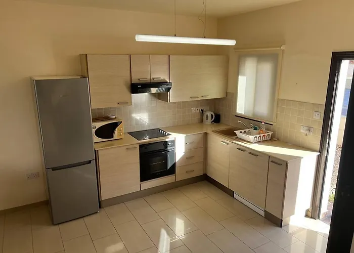 Feriehus Kapparis Town House