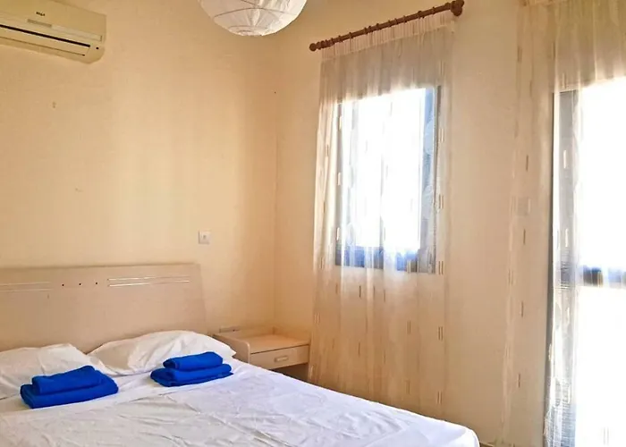 Kapparis Town House Feriehus Paralimni